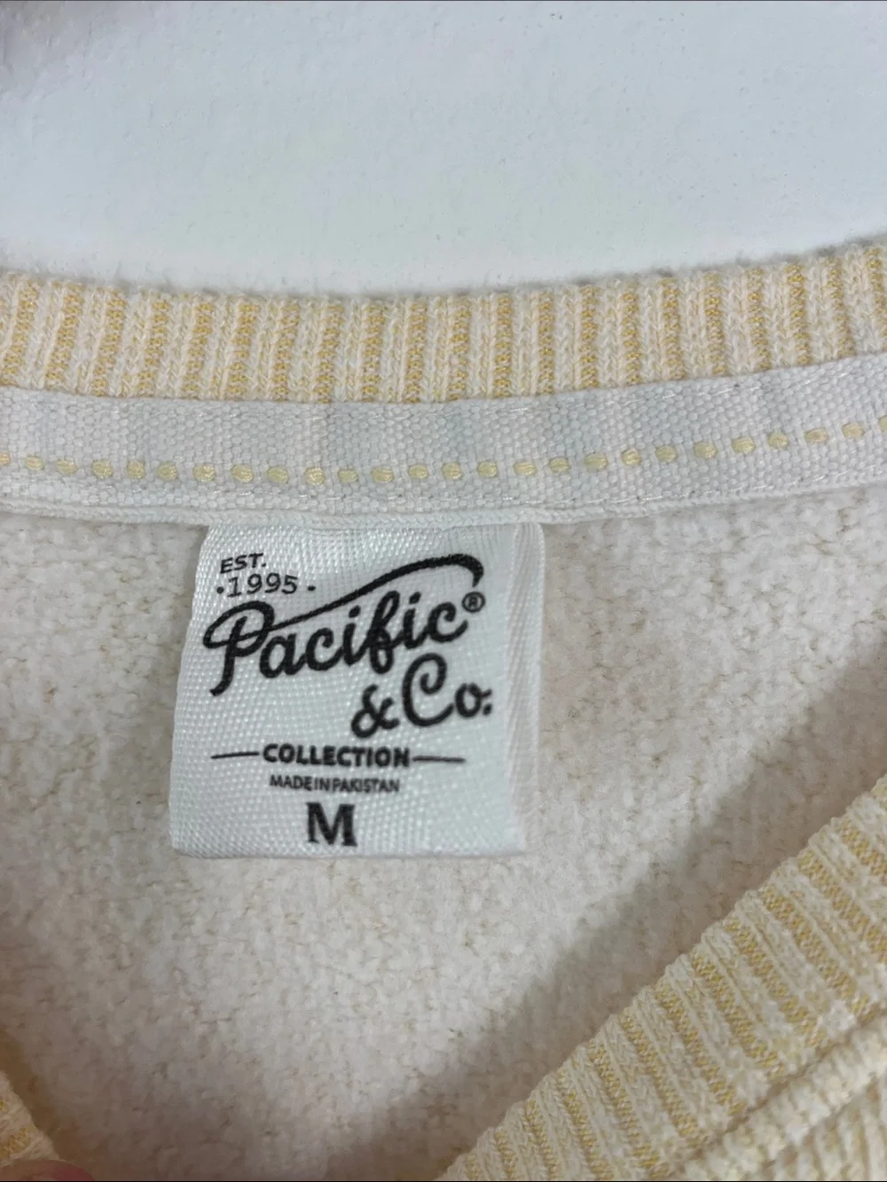 NASSAU Bahamas Cream Crewneck Sweatshirt